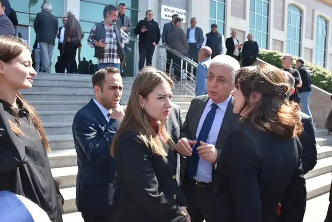 Muhittin Böcek İçin Siyaset Dünyası Antalya Adliyesi'nde 3